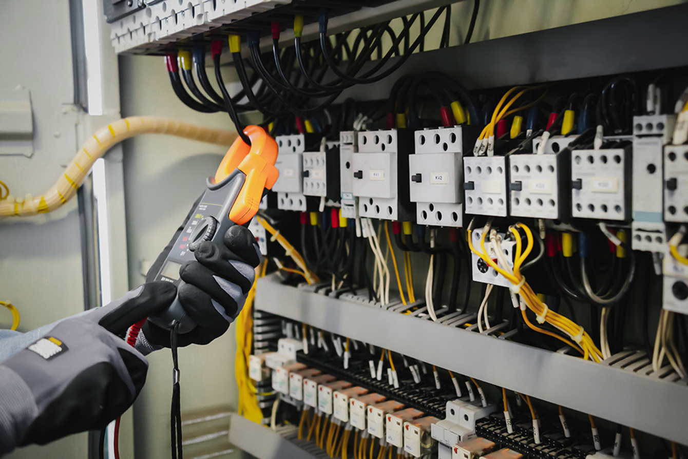 DGUV Vorschrift 3-Check bei Elektro-Installationen Matthias Apel in Erfurt