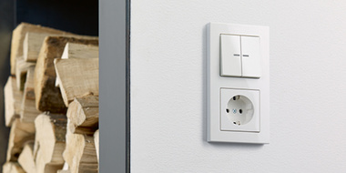 JUNG KNX Taster F 10 bei Elektro-Installationen Matthias Apel in Erfurt