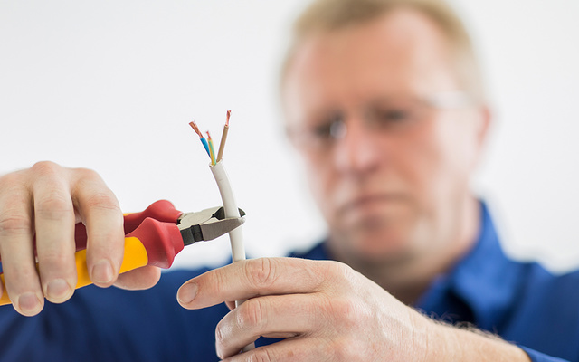 DGUV Vorschrift 3-Check bei Elektro-Installationen Matthias Apel in Erfurt