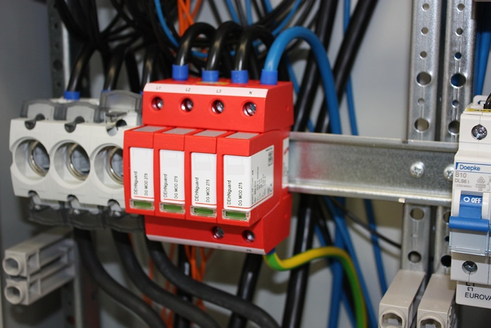 U berspannungsschutz bei Elektro-Installationen Matthias Apel in Erfurt